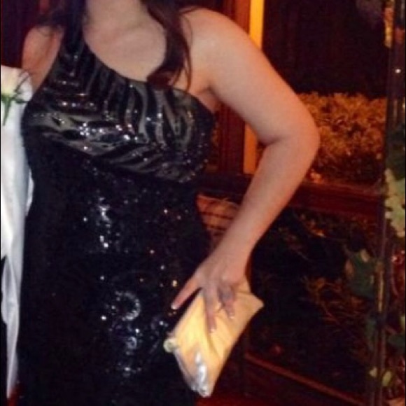 Formal Dress - Picture 2 of 2